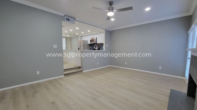 Building Photo - What a Beauty! Move-in Ready