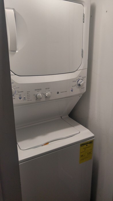 Building Photo - 15 Mallard Ave