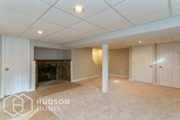 Building Photo - 132 Hiawatha Blvd