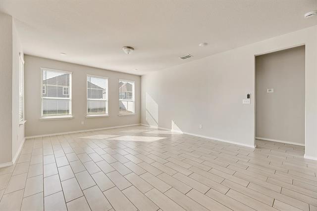 Foto del edificio - 5913 Hopkins Dr