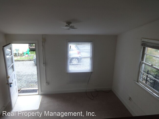Foto del edificio - 1 br, 1 bath Apartment - 330 15th St NW 33...