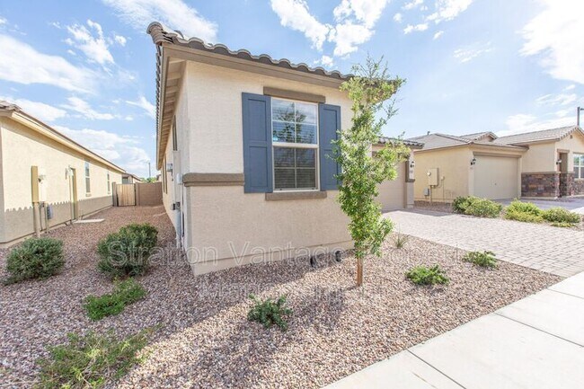 Building Photo - 15427 W Windward Ave