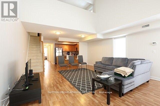 Photo du bâtiment - 12 Brian Peck Crescent