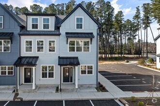 Building Photo - 4820 Gossamer Ln
