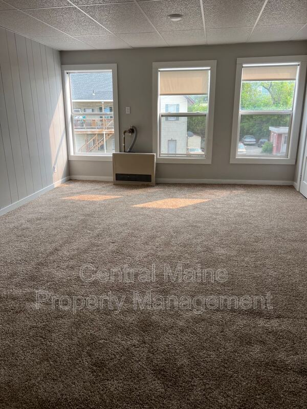 28 Water St Unit 3, Augusta, ME 04330 Condo for Rent in Augusta, ME