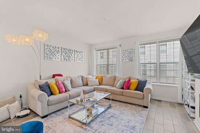 Foto del edificio - 1623 Fernwood Dr