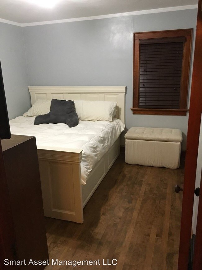 Foto del edificio - 936-938 S 75th St