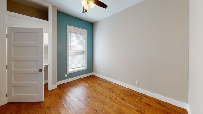 Foto del edificio - 1616 Forest Ave