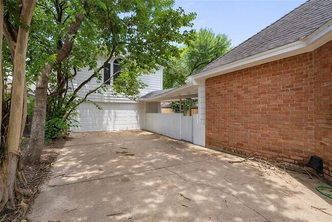 Foto del edificio - 6738 W Greens Rd