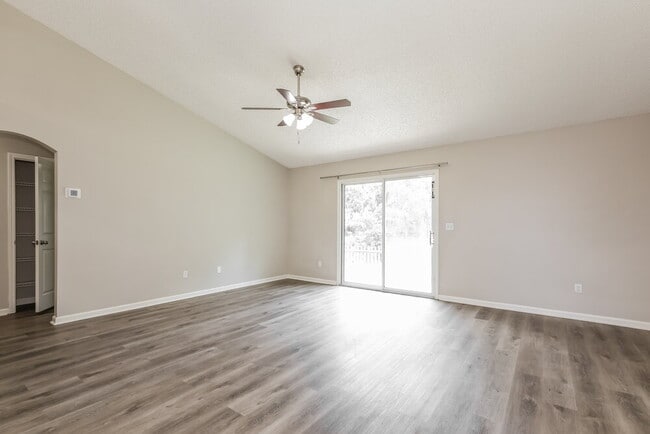 Building Photo - 1103 Summer Springs Drive