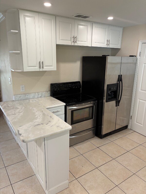Primary Photo - 240 W Gardenia Dr
