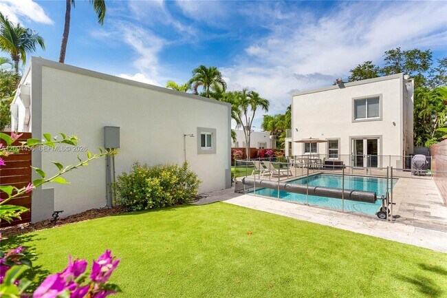 Foto del edificio - 152 SW 20th Rd