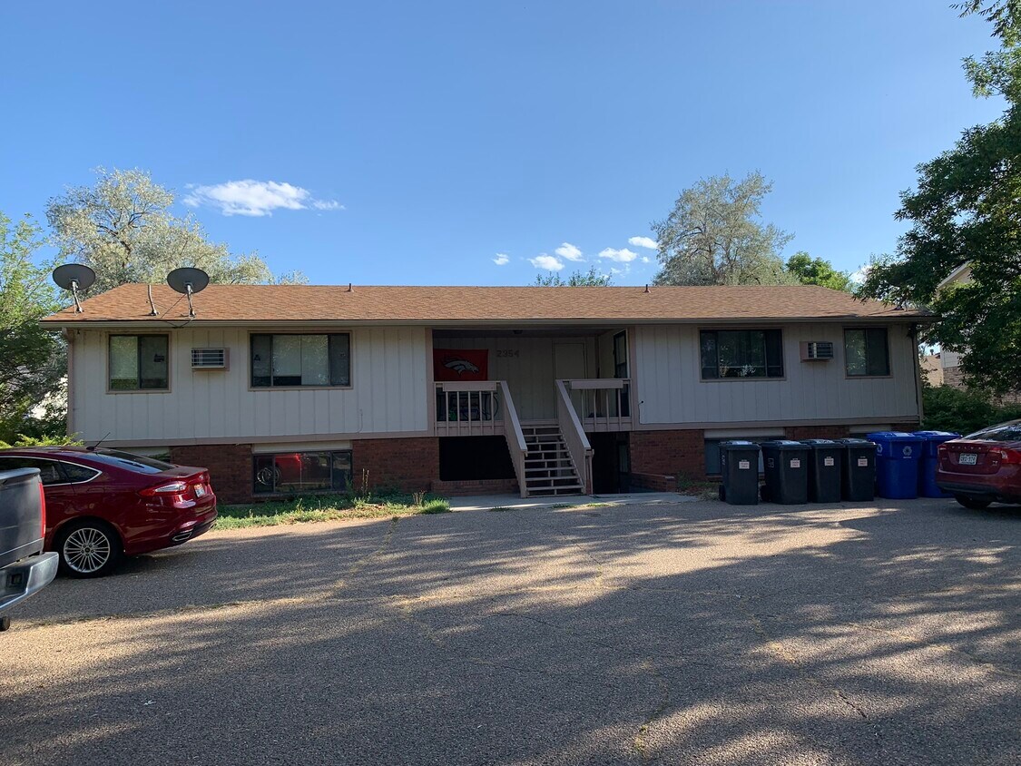 Primary Photo - 2354 10th St SW