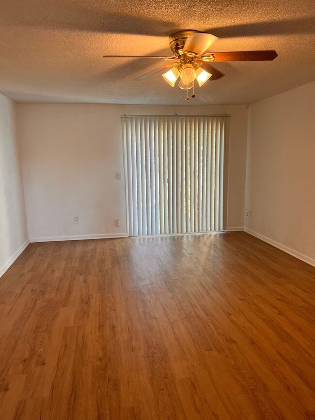 Building Photo - 5865 Marius Dr