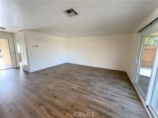 Foto del edificio - 6635 Geranium Pl