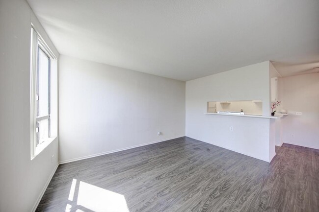 Foto del interior - 6643 Haskell Avenue