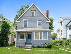 Building Photo - 814 Brownell Ave