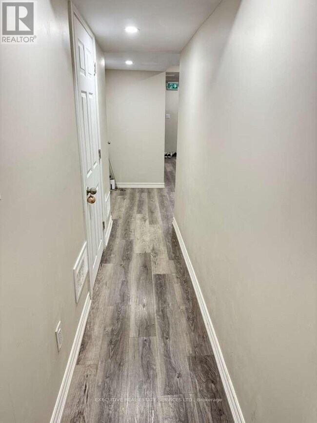 Photo du bâtiment - 40 Roulette Cres