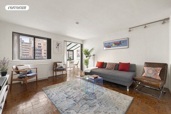 Foto del edificio - 225 East 86th St