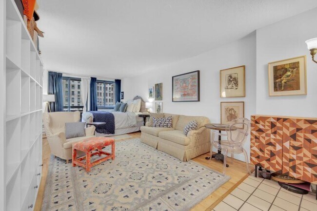 Foto del edificio - 0 bedroom in New York NY 10019