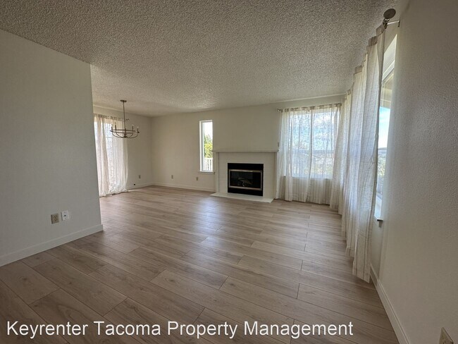 Foto del edificio - 2 br, 1 bath House - 3422 N Bristol St