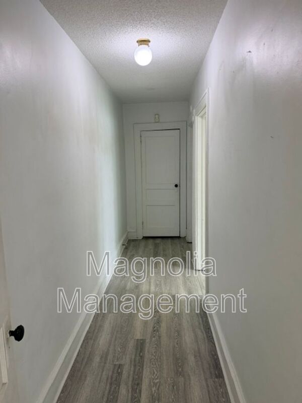 Foto del edificio - 1440 Perry Ave