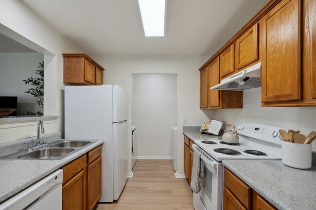 Building Photo - Tinker on Forty8