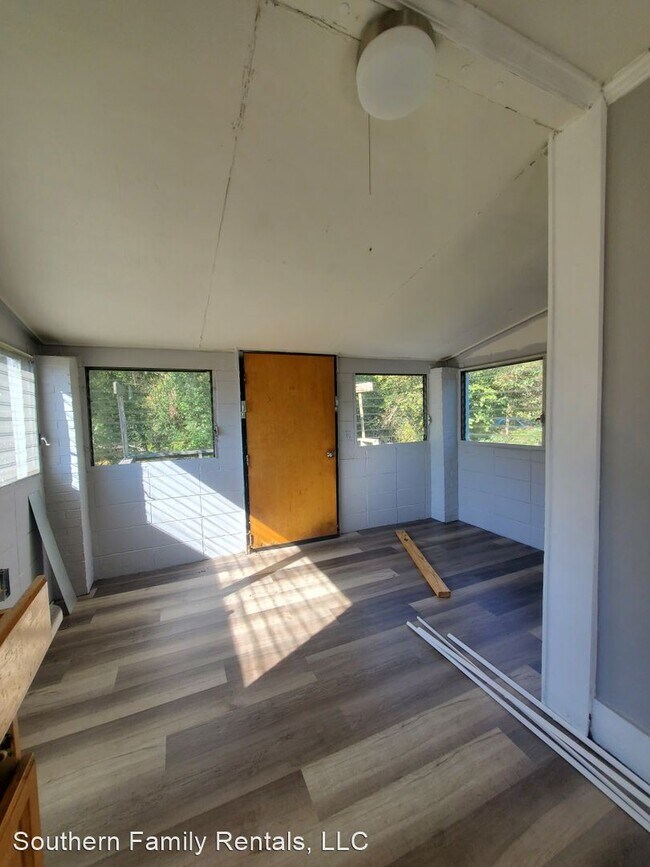 Building Photo - 3 br, 1 bath House - 134 Wrightsville Ave