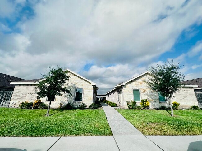 Foto del edificio - 411 Carlisle Ave