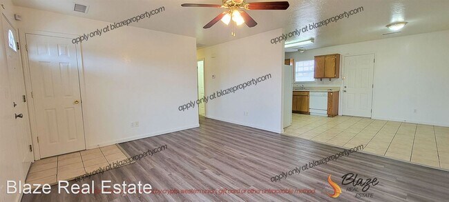 Building Photo - 3 br, 1 bath House - 3132 Walnut