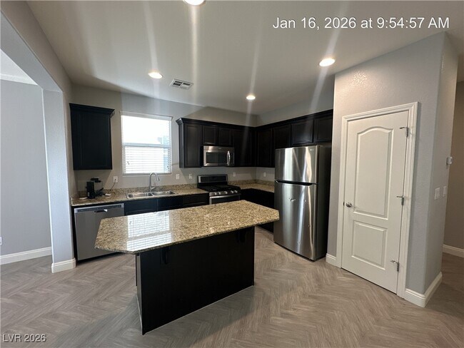 Foto del edificio - 7535 Earnshaw Ave