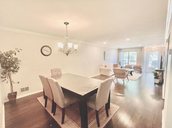 Foto del edificio - 363 Catskill Court