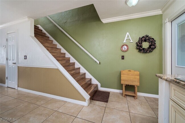 Foto del edificio - 9639 Eaton Gardens Ln
