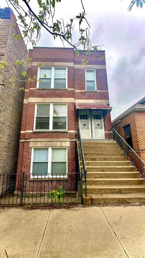 Foto principal - 3146 S Union Ave