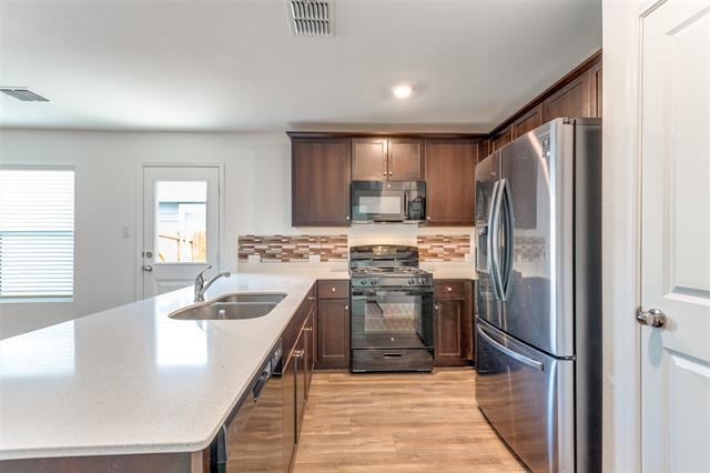 Building Photo - 7337 Woodpecker Dr
