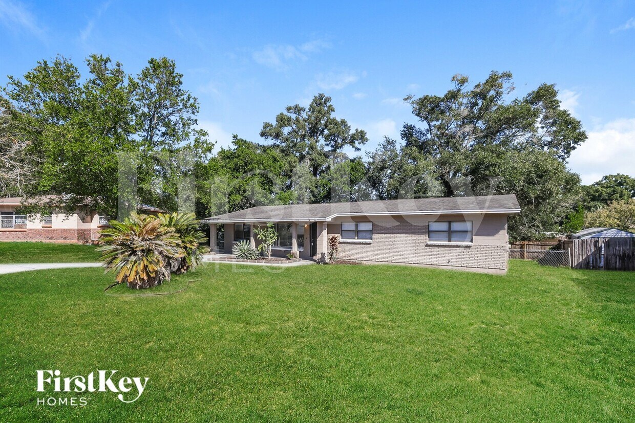 Foto principal - 3408 E Knollwood St