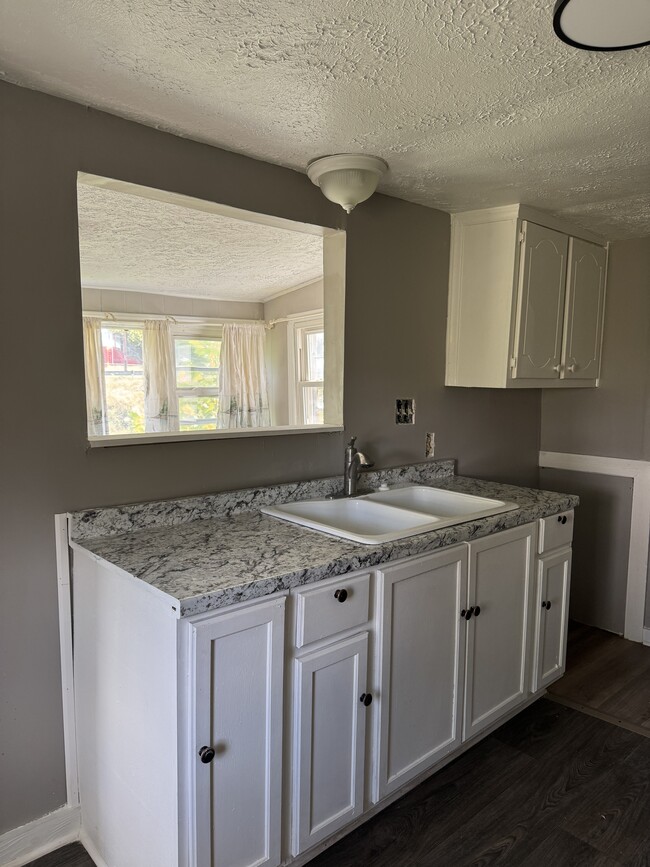 Kitchen - 794 Washington St