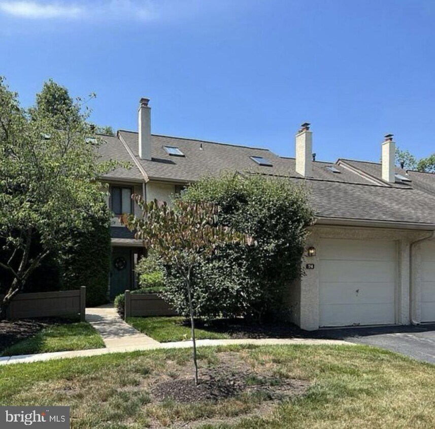 Foto principal - 74 Highgate Ln