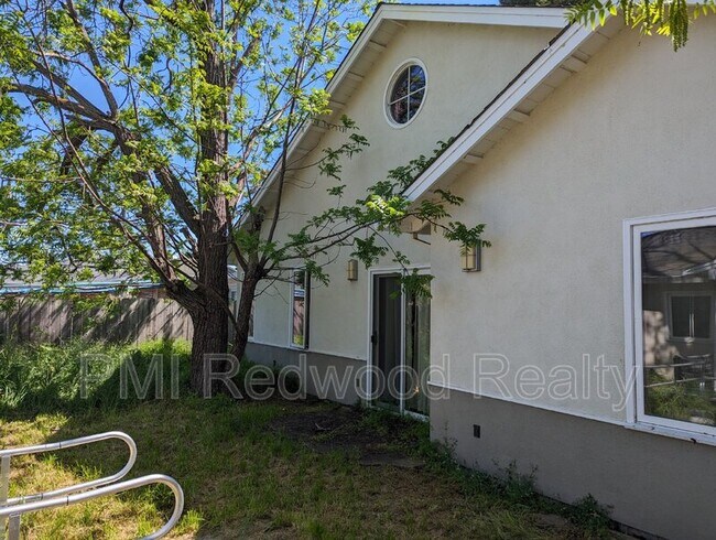 Building Photo - 1211 Sevier Avenue