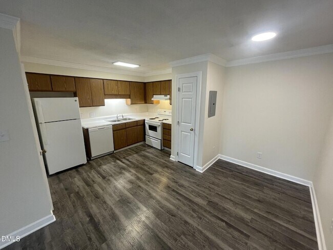 Building Photo - 3535 Ivy Commons Dr