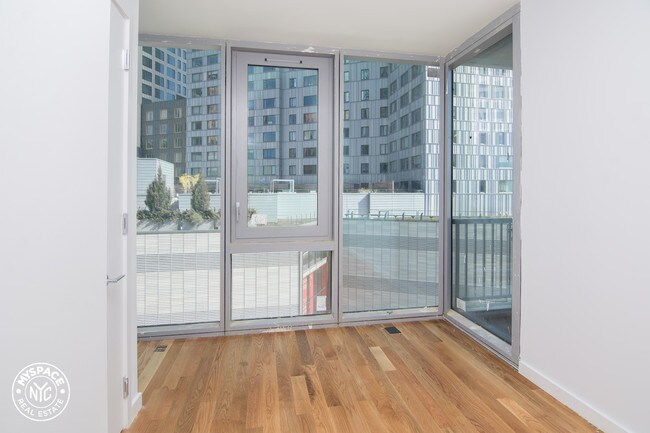 Building Photo - 436 Albee Sq