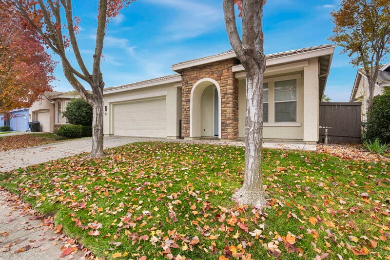 Photo - 5755 Amnest Way