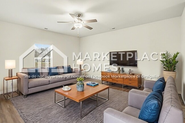 Foto del edificio - 2047 Lala Loop