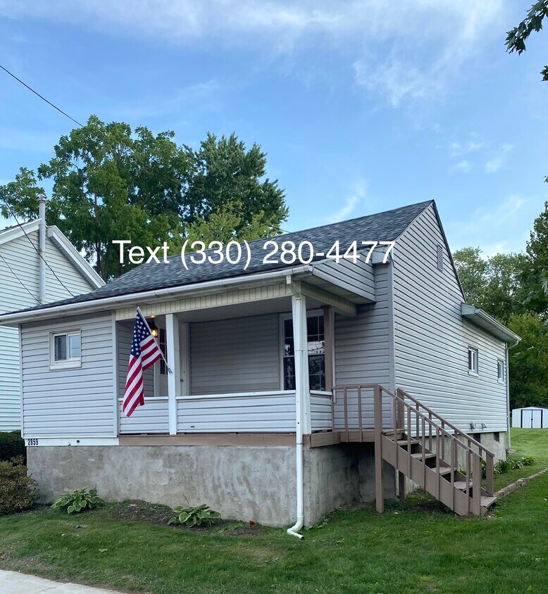 Primary Photo - 2859 Lincoln Way NW