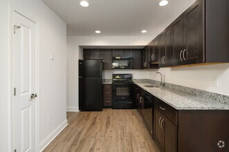 Interior Photo - Regency Woods