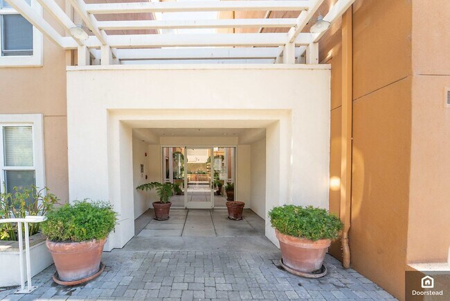Foto del edificio - 1 Crescent Way