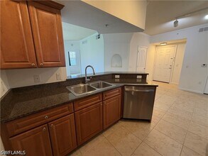 Building Photo - 12970 Positano Cir