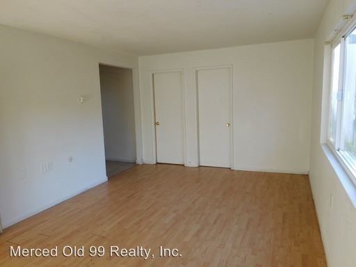 Building Photo - 332 W 20th St