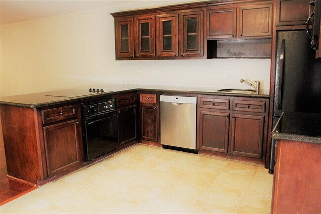 Foto del edificio - 8277 Kingsbrook Rd