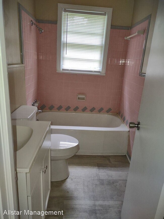 Building Photo - 3 br, 1 bath House - 3918 28th St